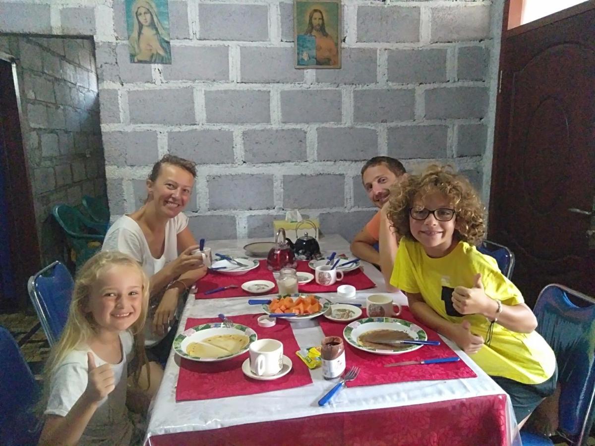Arnolds Familly Homestay Bajawa Exterior foto